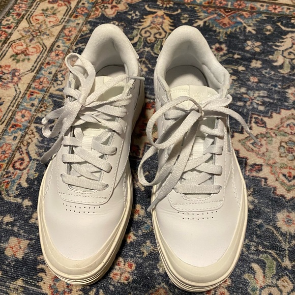 US 7.5 Reebok Women’s Club C Double GEO Platform Sneakers in White - Picture 1 of 6